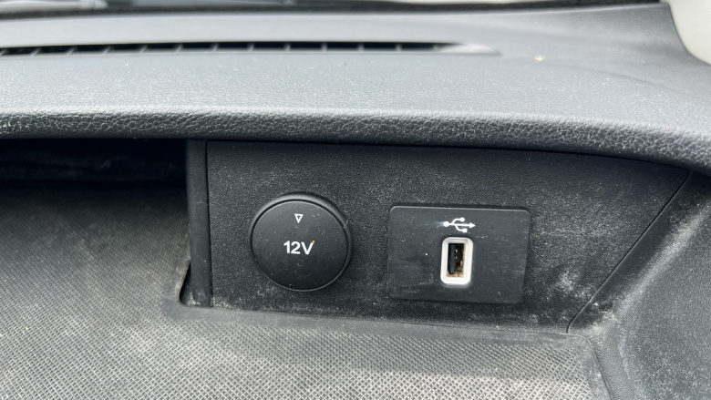 Ford Transit Custom 300 L1 Diesel Fwd 2.0 EcoBlue 130ps Low Roof Limited Van